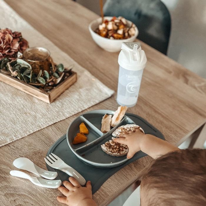 Twistshake įrankiai peilis šakutė šaukštelis nuo 6mėn balti 78207