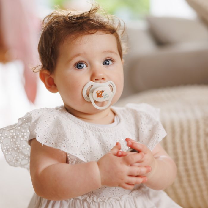 Babyono čiulptukas silikoninis simetrinis 6-18m 1669/02