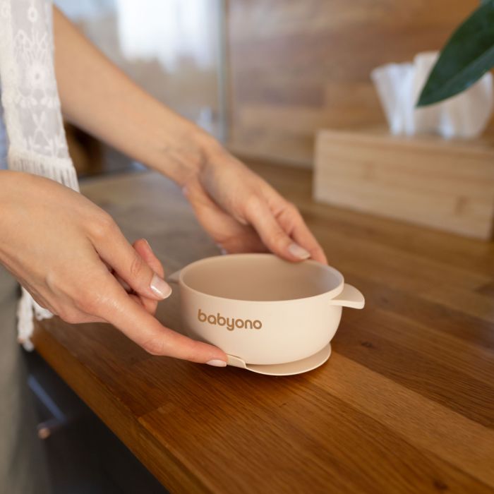 Babyono lėkštutė silikoninė neslystanti su dangteliu kreminė 1662/03