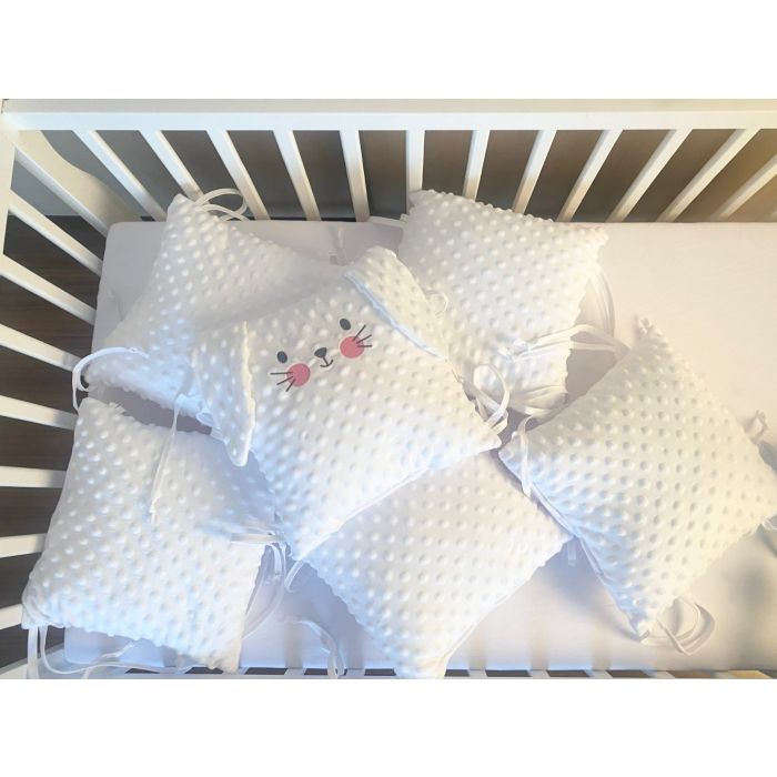 Voodipehmendus 6-padjaga 180 cm  "Cosy clouds" jänkuga