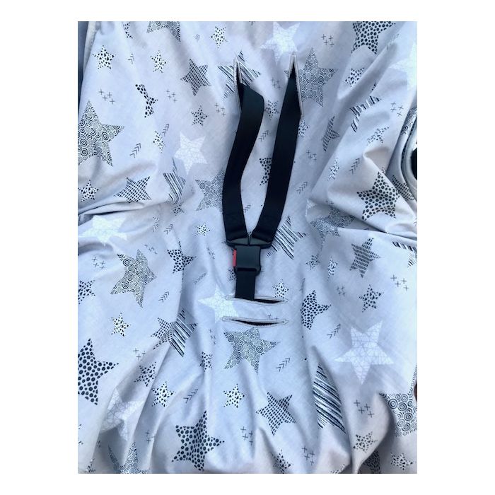 Pledas automobilinei kėdutei