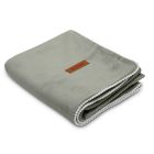 Puošnus aksominis pledas kūdikiui su subtiliais kutukais. 